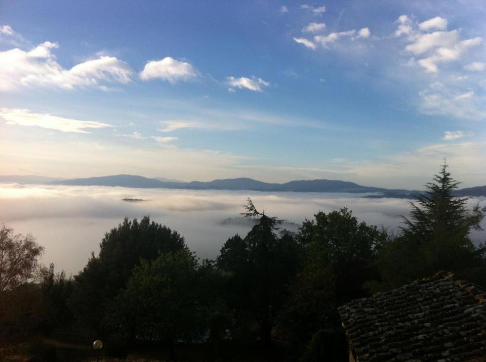 Agriturismo Il Palazzaccio Vila Galliano Exterior foto