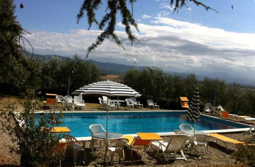 Agriturismo Il Palazzaccio Vila Galliano Exterior foto
